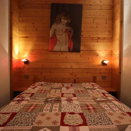 Eterlous - 2 Pieces Pour 6 Personnes 59 * Val Thorens